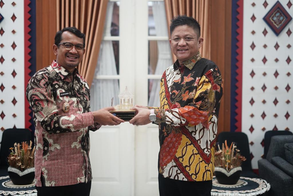 OKU Timur