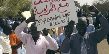 Demo warga Sudan Selatan terkait protes memberantas korupsi negara tersebut. (foto/Al Jazeera)